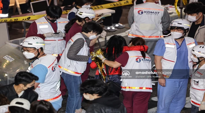 Güney Kore'de Cadılar Bayramı kutlamalarındaki izdihamda 146 kişi öldü