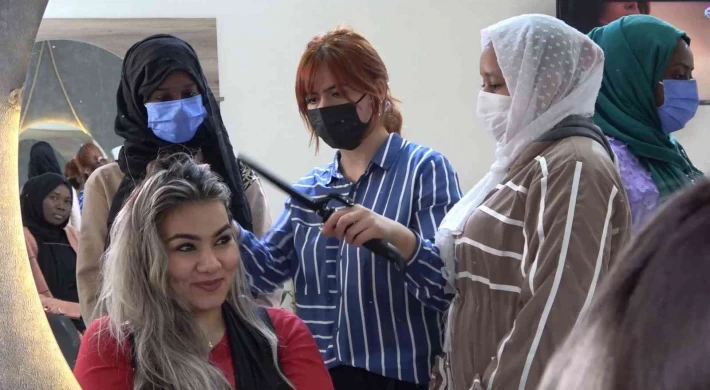 İlk kez ülkelerinden ayrılan Çadlı kadınlar Türkiye’de meslek öğreniyor