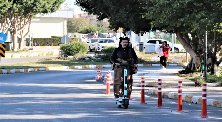 Antalya’da scooterlar 50 kilometre hızın üzerinde yollarda kullanılamayacak