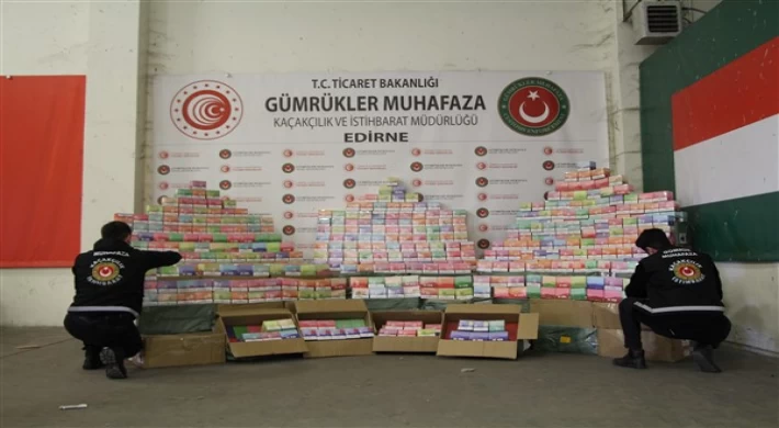 Kapıkule’de 22 bin 800 adet kaçak elektronik sigara ele geçirildi