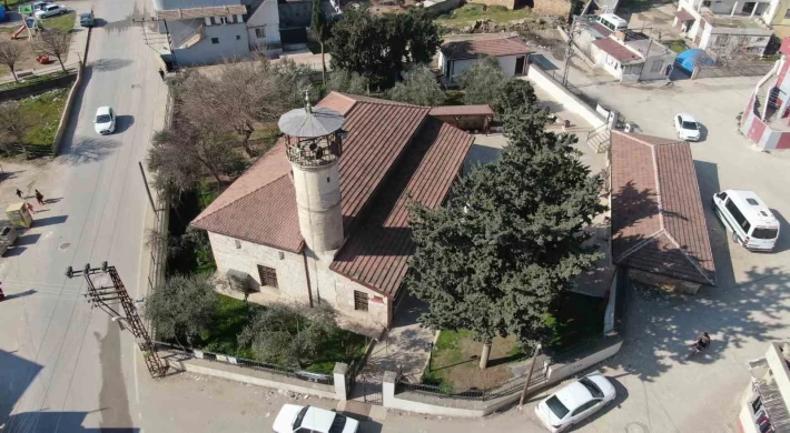 124 yıllık tarihi cami, dayanıklılığıyla depremlere meydan okuyor