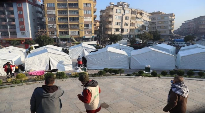Antalya’dan Hatay’a 400 kişilik çadır kent
