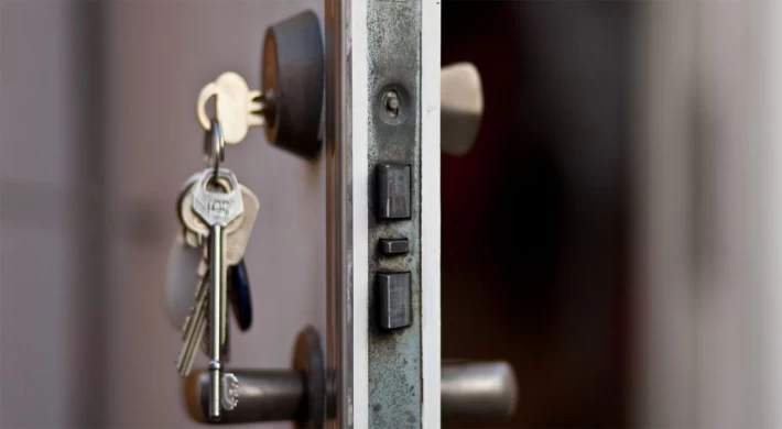 Konut kiralama şirketinin eski çalışanı kopyaladığı anahtarlarla hırsızlık yaptı