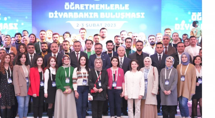 Öğretmenlerimiz, Öğretmen Buluşmaları Semineri Kapsamında Diyarbakır'da Bir Araya Geldi