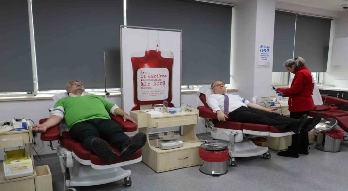 Ayaklı kan bankası 67 kez kan bağışladı