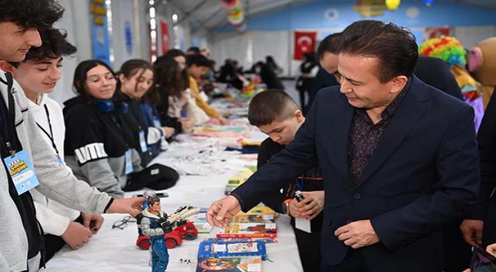 Çocuk Girişimciler Çarşısı, bu sefer depremzede çocuklar için açıldı