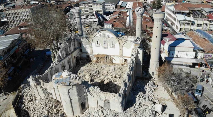 Malatya’da depremlerde 25 cami yıkılırken, 3 din görevlisi vefat etti