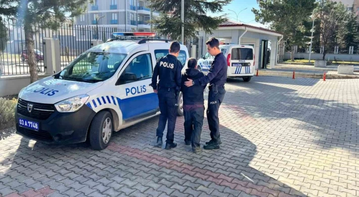 Sahte polis Sırp turistleri böyle soydu