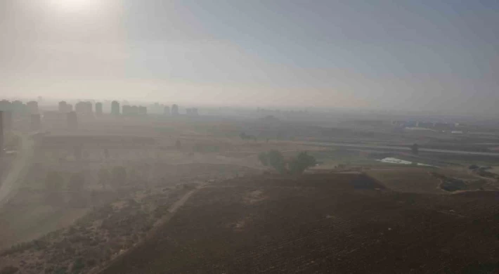 Adana güne sisle uyandı