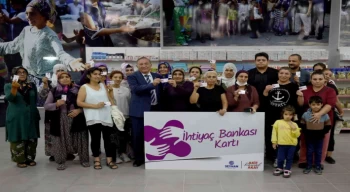 Adana’da ”İhtiyaç Bankası” açıldı