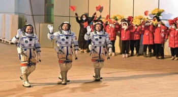 Çin, Uzay İstasyonu’na 3 astronot gönderdi