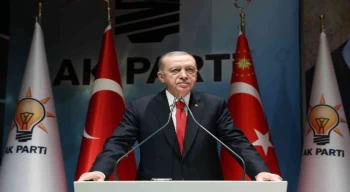 Cumhurbaşkanı Erdoğan: ”Terör örgütünün güdümündeki partiyi kollayan, masanın etrafındakilere gülücük dağıtan ucube bir teklif çıkarttılar”