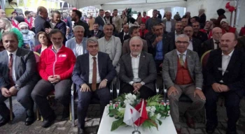 Osmaniye’de gönüllülerin desteğiyle ’Türk Kızılay Toplum Merkezi’ açıldı