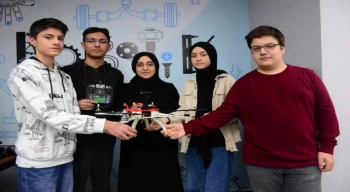 Bu dronu lise öğrencileri üretti