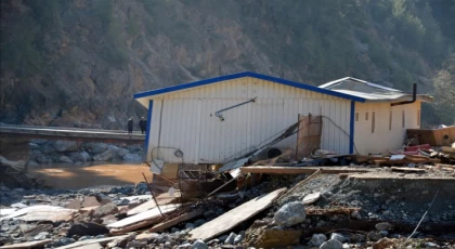 Baraj patlamasında yakınlarını kaybetti, şimdi insanların hayatını kurtarıyor