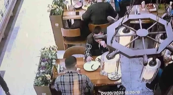 Restoranda yiyip içip hesabı ödemeden kaçtılar