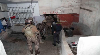 Mersin’de ”huzur ve güven” operasyonu: 10 şüpheli gözaltına alındı