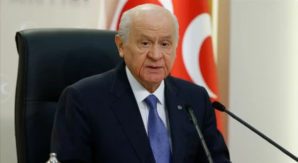 MHP Genel Başkanı Bahçeli: “15 Ocak 2023 itibarıyla seçim startını veriyor, bu doğrultuda lazım gelen ne varsa yapacağımızı cümle aleme duyuruyoruz.”