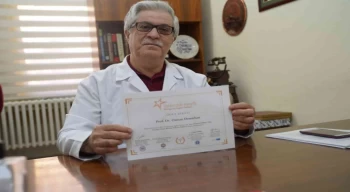 Yeni bir hastalık bulan Prof. Dr. Demirhan’a ”Yenilikçi Temel Bilimler Ödülü”