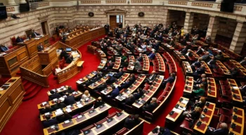 Yunanistan’da muhalefetten hükümete dinleme skandalı hakkında gensoru önergesi