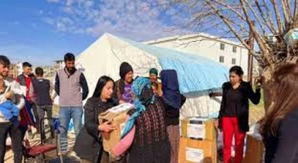 Azerbaycanlı ve Türk kadınlardan depremzedeler için ‘Hayır fuarı’