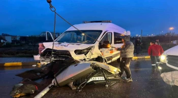 AFAD aracı kaza yaptı: 1 ölü, 9 yaralı