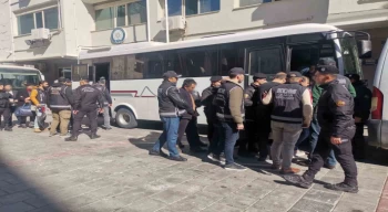 ‘Gazi Turgut Aslan Operasyonu’nda gözaltına alınan FETÖ şüphelileri adliyede