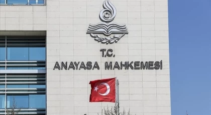 HDP’nin kapatma davasındaki sözlü savunması, partinin talebi üzerine 14 Mart’tan 11 Nisan’a ertelendi.