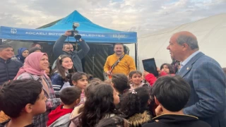 KKTC Cumhurbaşkanı Tatar’dan çadır kent ziyareti