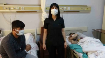 Van’da tedavi gören düzensiz göçmenlerin ihtiyaçlarını sağlık çalışanları karşıladı