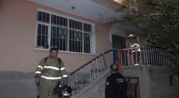 Kırıkkale’de 2 katlı evde yangın paniği