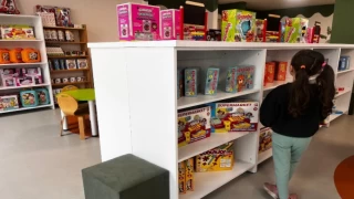Muğla’da ’Oyuncak Kütüphanesi’ miniklerin ilgi odağı oldu