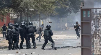 Senegal’de muhalefet liderine hapis cezası verilmesi sonrası sokaklar karıştı