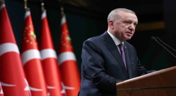 Cumhurbaşkanı Erdoğan: ”İşçilerimizin onayını alacak, işverenlerimizi yormayacak, istihdama zarar vermeyecek bir asgari ücret seviyesi hedefiyle süreç yönetilecek”