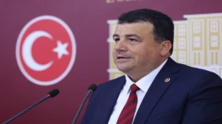 Milletvekili Öztürk Bursa’daki okulların dayanıklılığını MEB’e sordu