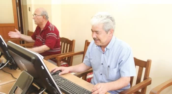 Başer’den emeklilere özel ’Sosyal Yaşam Aktivite Merkezleri’ projesi
