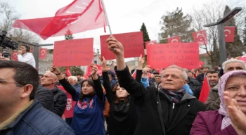 CHP Genel Başkanı Özel: ”Esas beka sorunu Türkiye’nin gençlerinin dünyanın başka ülkelerinde hayat kurmasıdır”